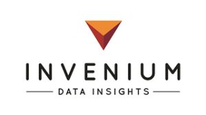 Das Logo von Invenium Data Insights zeigt ein rotes und oranges Dreieck über dem Firmennamen.