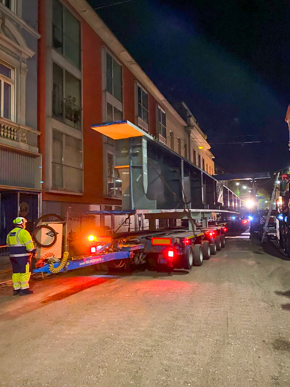 Sondertransport Tegetthoffbrücke