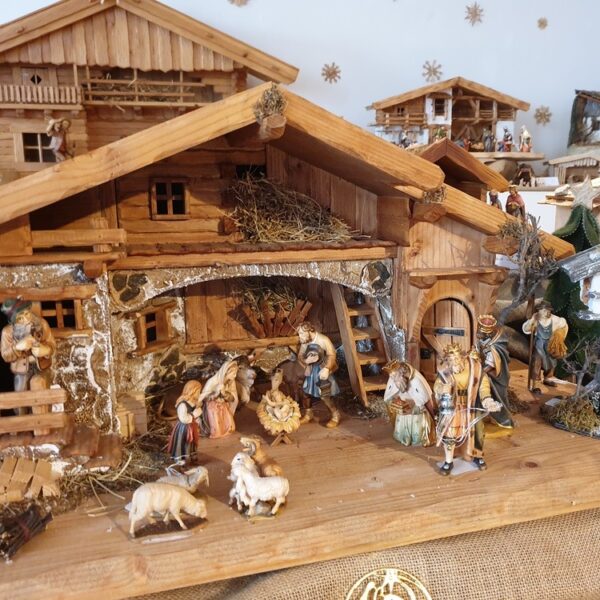 Krippe aus Holz