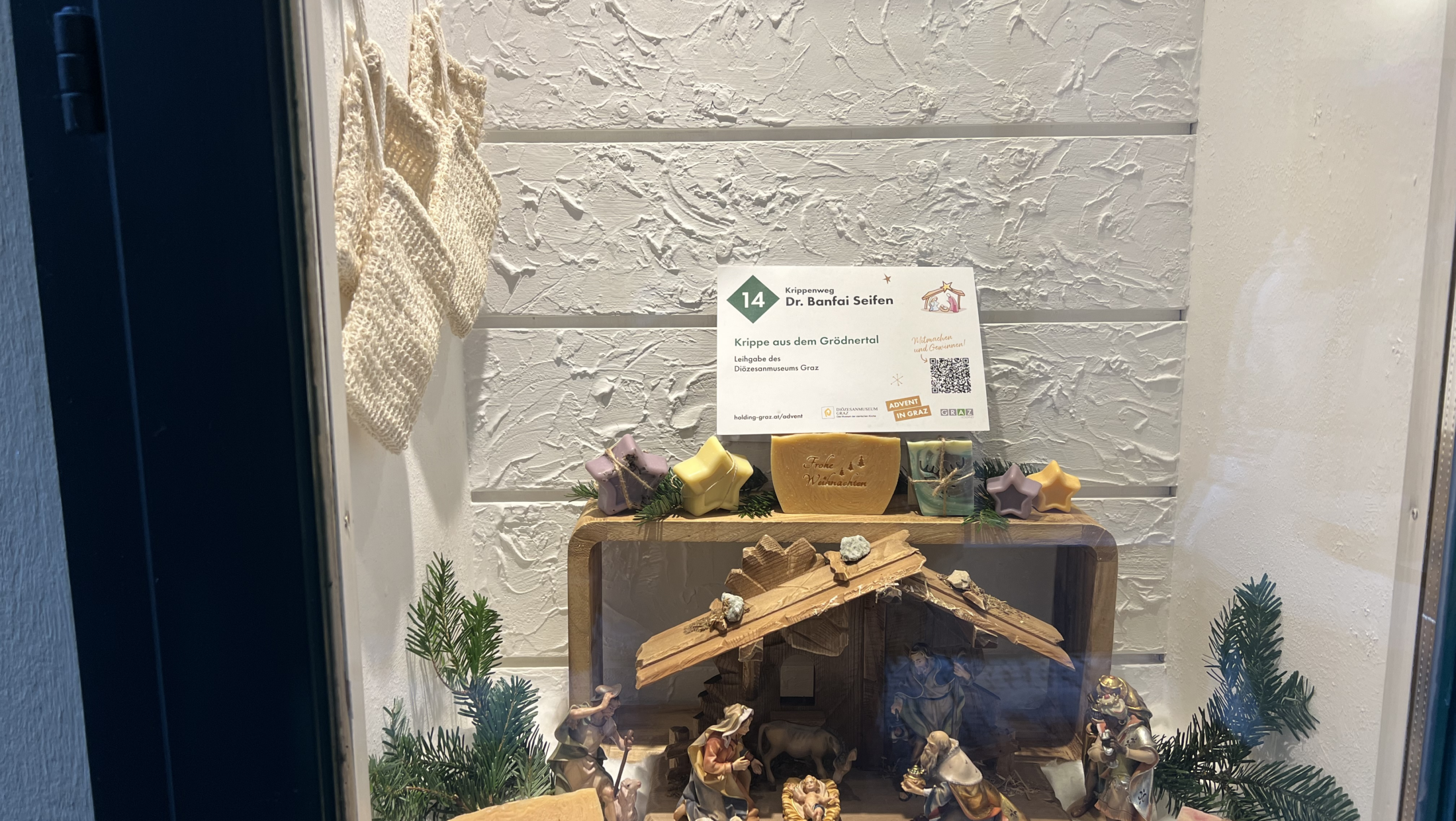 Krippe aus dem Grödnertal, Dr. Banfai Seifen, Graz, Seife